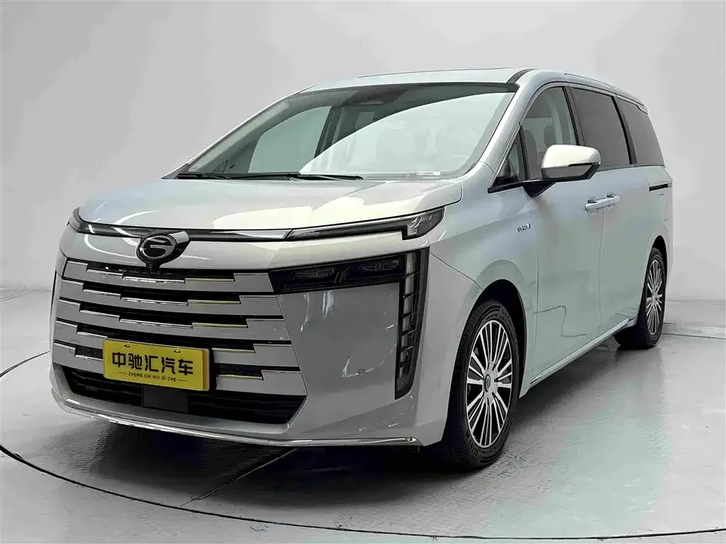 GAC Motor 传祺E8 PHEV — фото 1