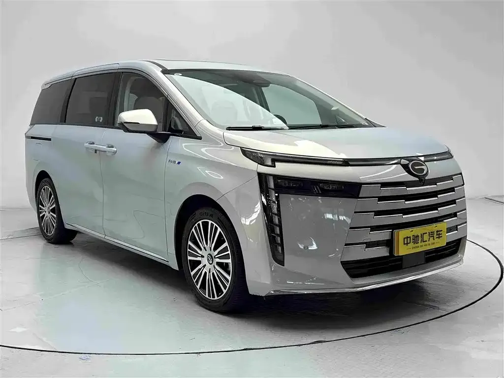 GAC Motor 传祺E8 PHEV — фото 6