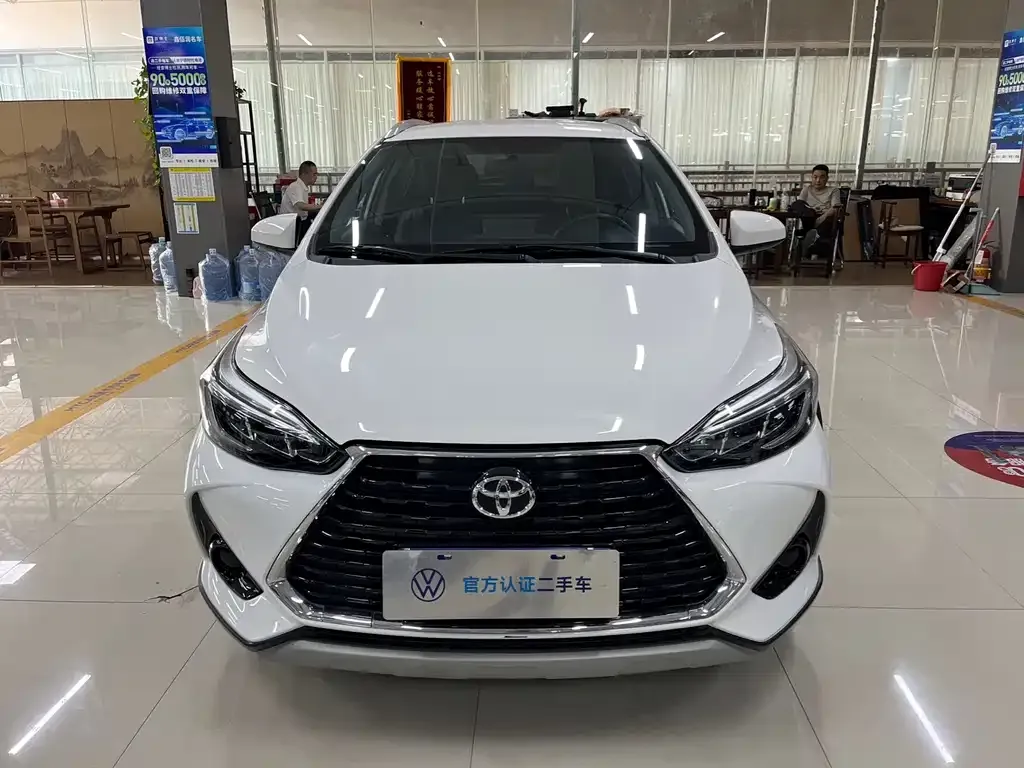 Toyota Yaris L — фото 6