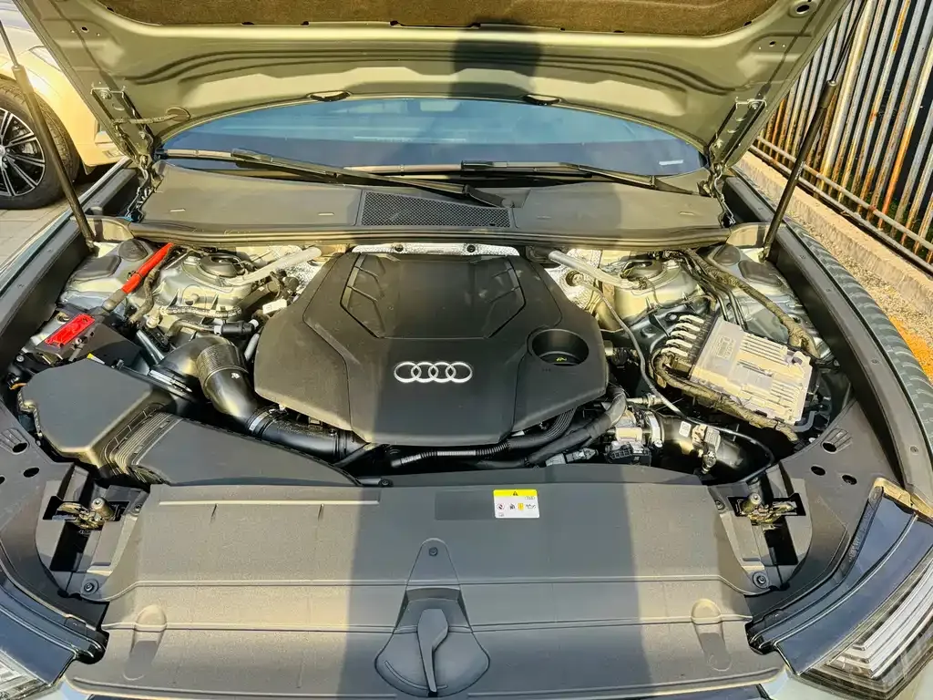 Audi A6 (Import) — фото 8