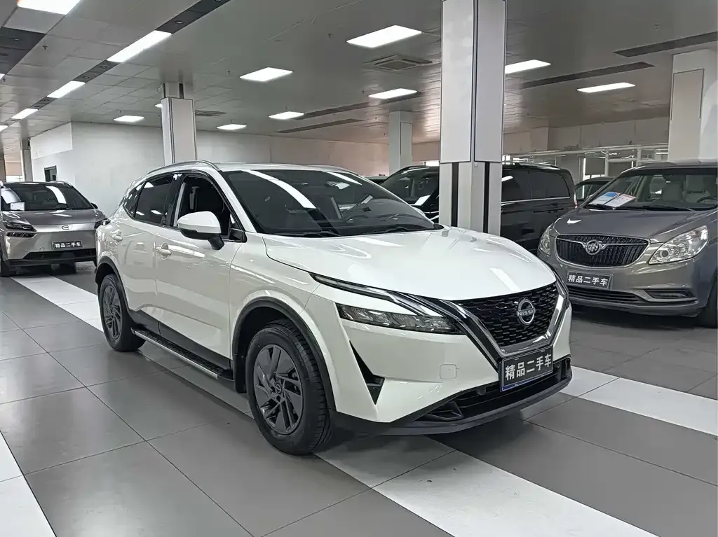 Nissan Qashqai — фото 2