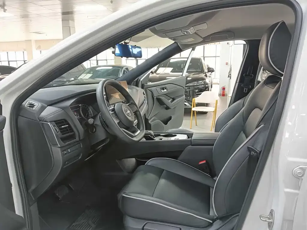 Nissan Qashqai — фото 10