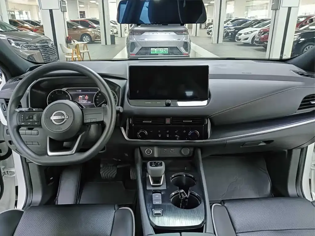 Nissan Qashqai — фото 9