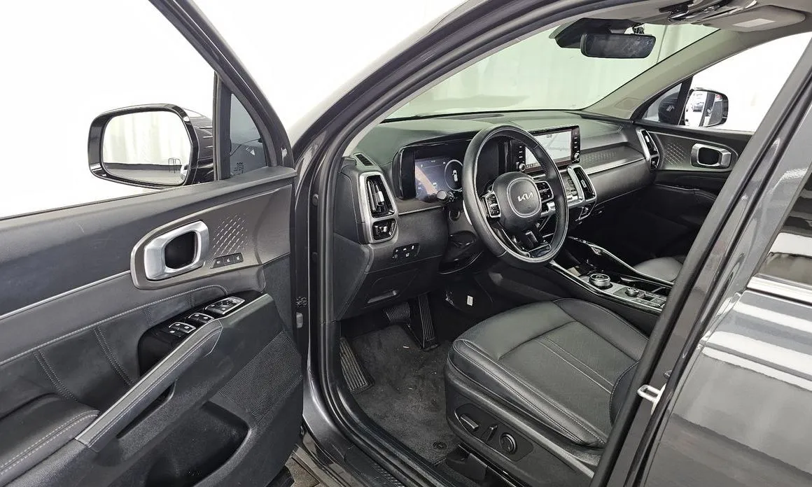 Kia Sorento — фото 6