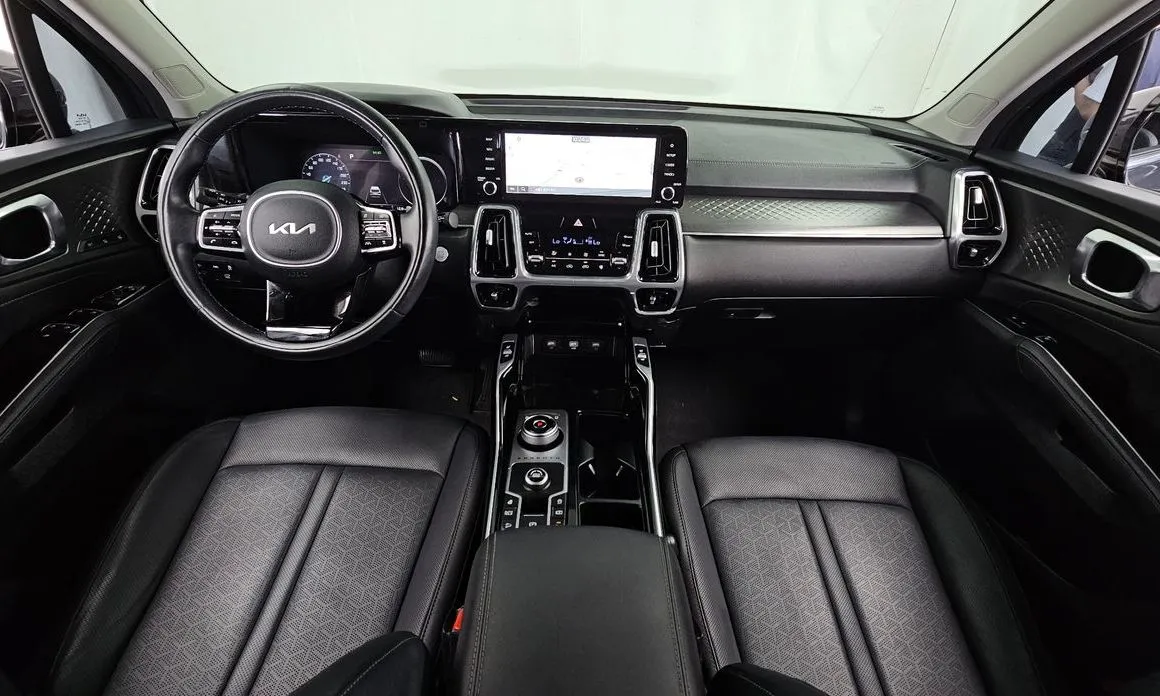 Kia Sorento — фото 10