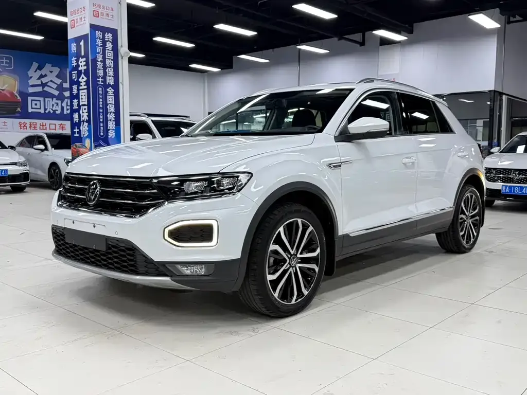 Volkswagen T-Roc — фото 1