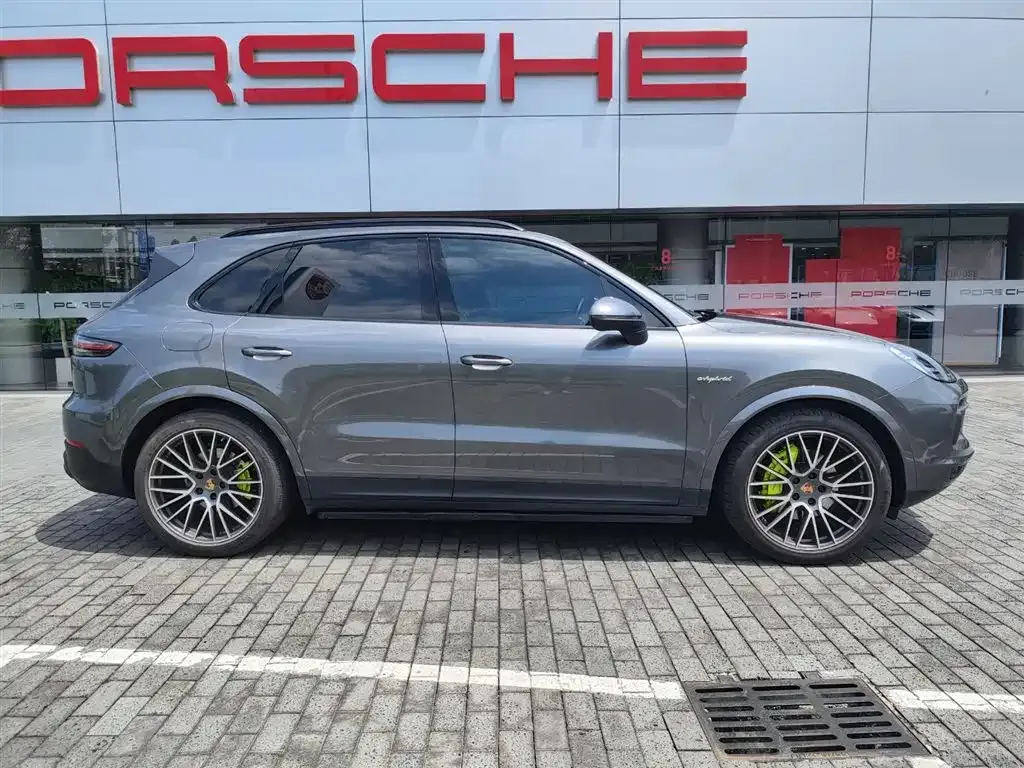 Porsche Cayenne Hybrid 2021 из CN, фото 4