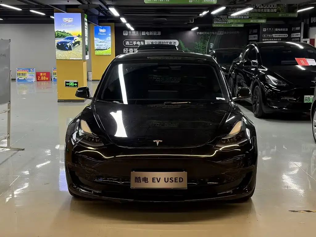 Tesla Model 3 — фото 3