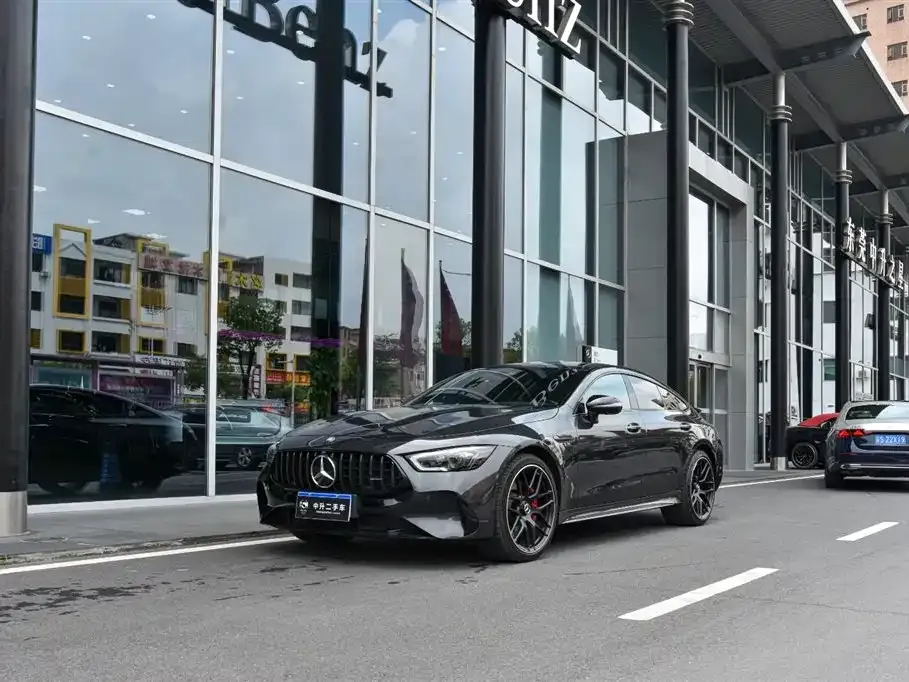 Mercedes-Benz AMG GT — фото 1