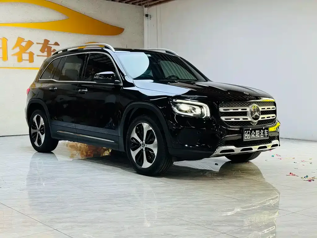 Mercedes-Benz GLB — фото 10