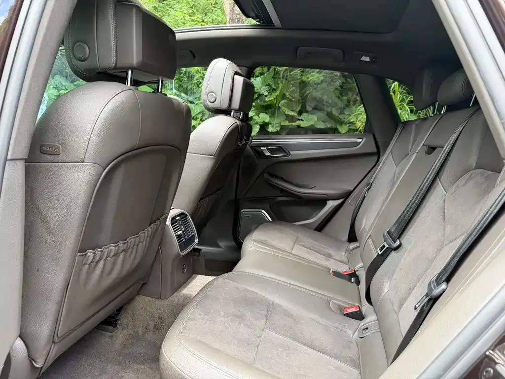 Porsche Macan 2022 из CN, фото 3