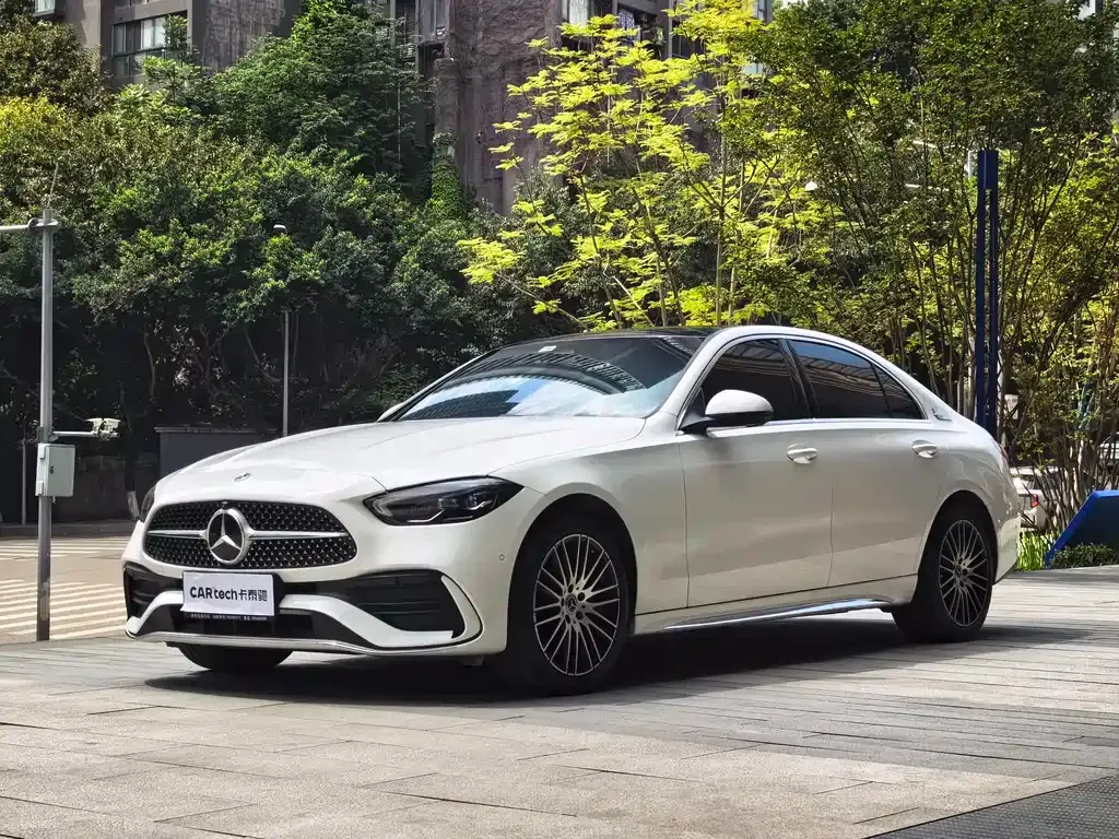 Mercedes-Benz C-Class — фото 1