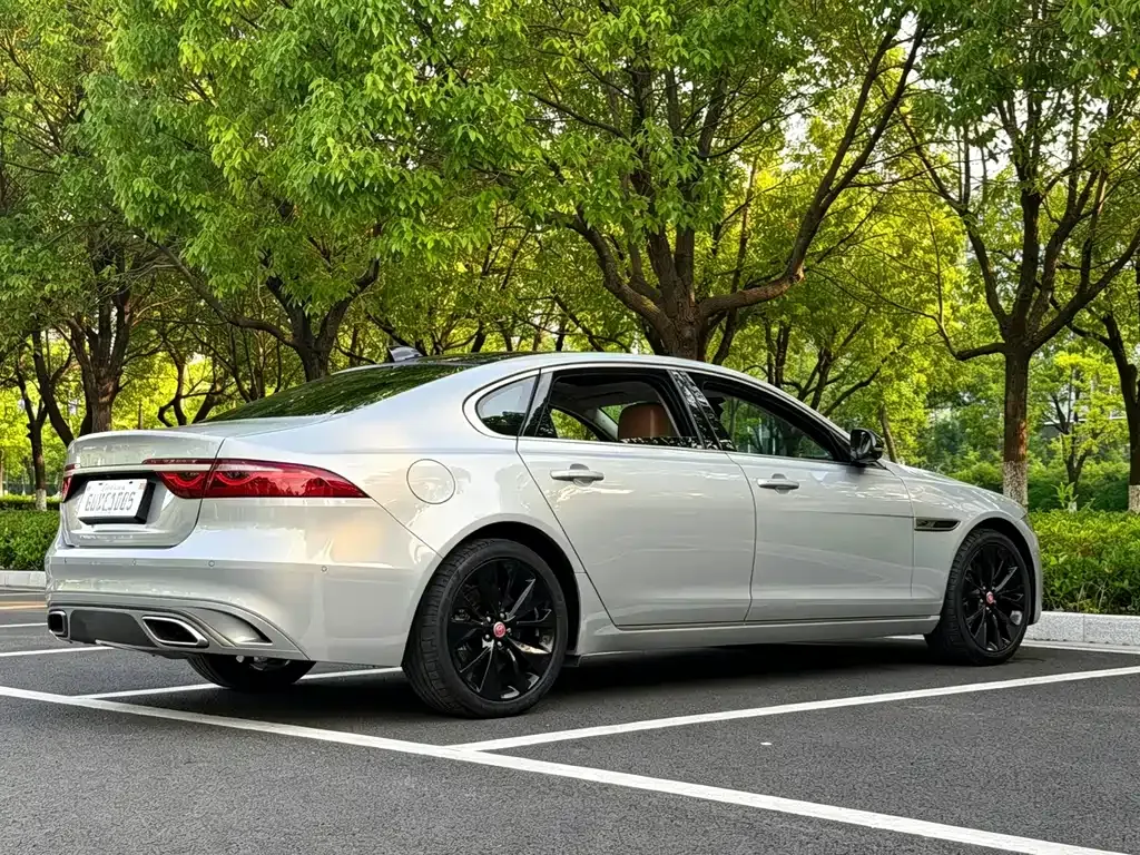 Jaguar XFL — фото 3