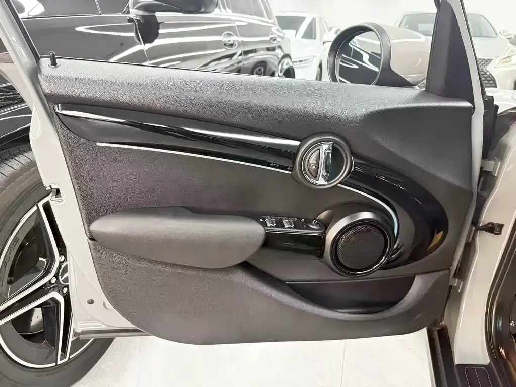 MINI Cooper (3-door) — фото 10