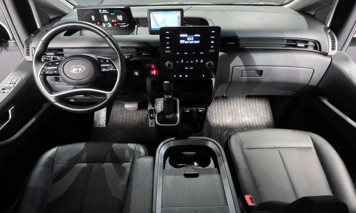 Hyundai Staria — фото 6