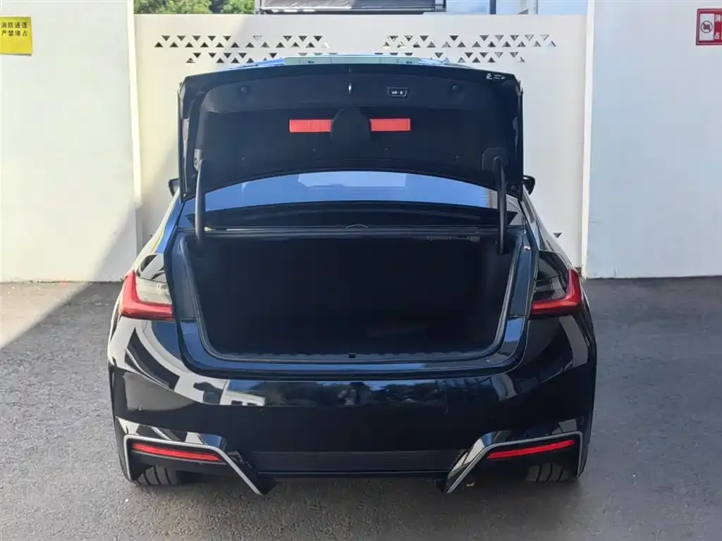 BMW i3 — фото 2