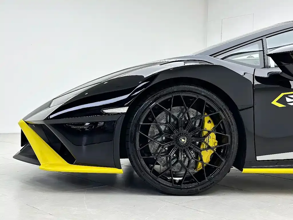 Lamborghini Huracan — фото 9