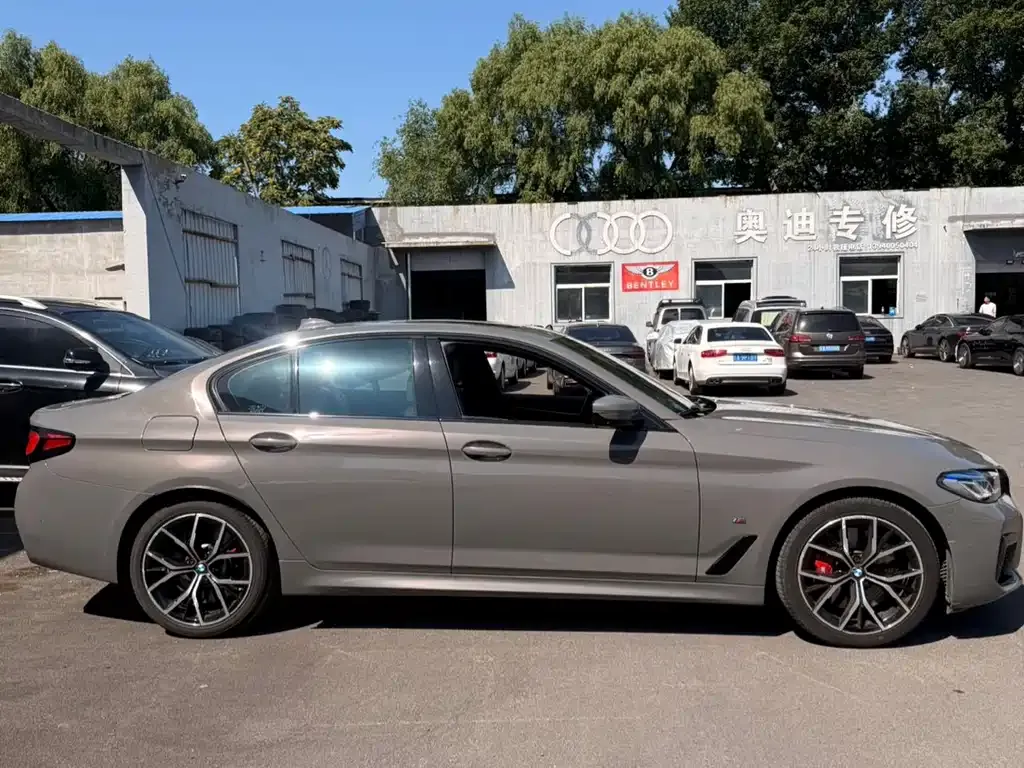 BMW 5 Series (Import) — фото 6