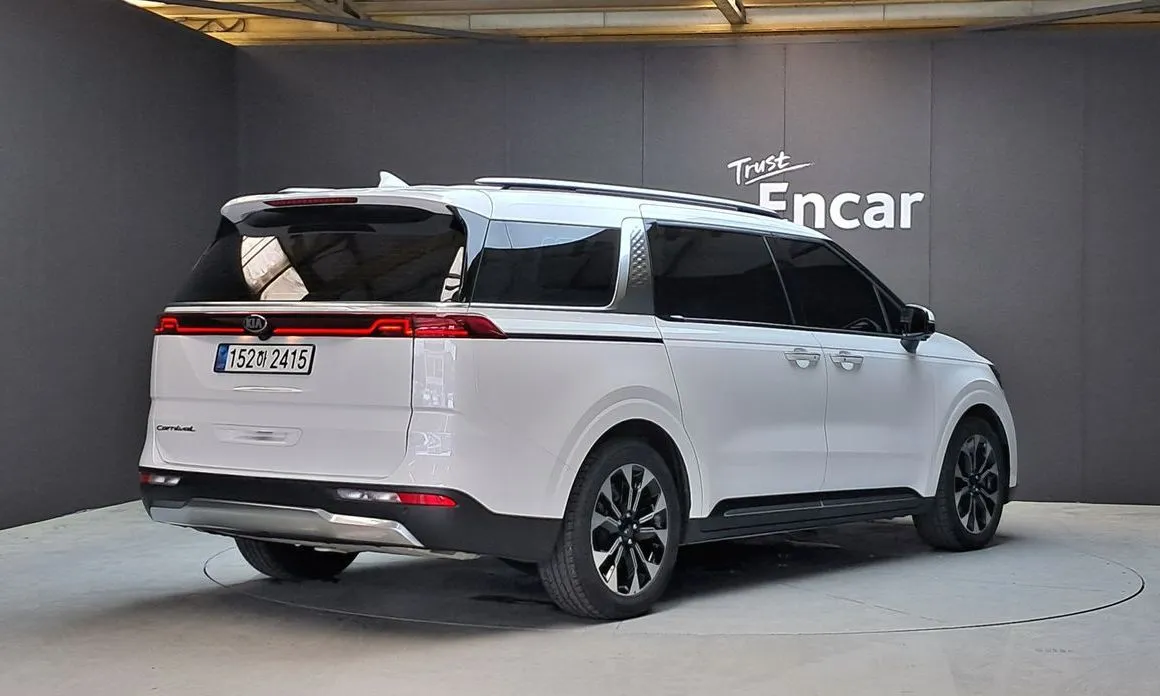 Kia Carnival — фото 2