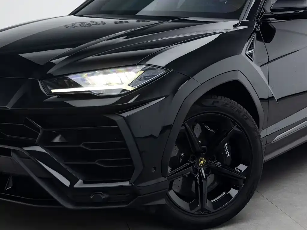 Lamborghini Urus — фото 5