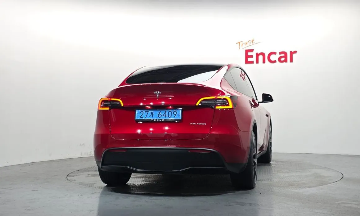 Tesla Model Y — фото 2