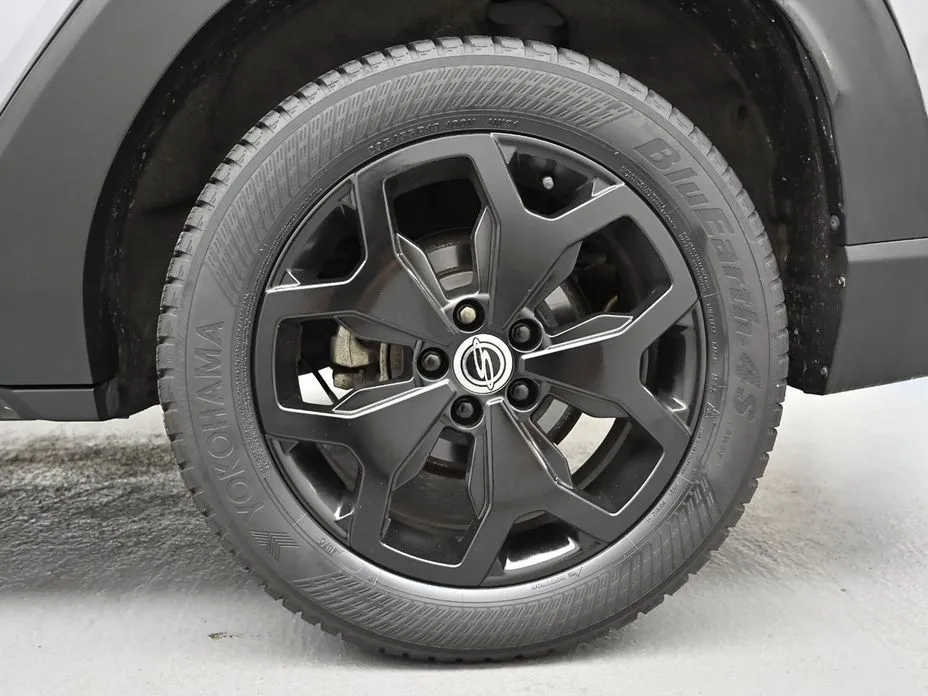 KG Mobility (Ssangyong) Torres — фото 7