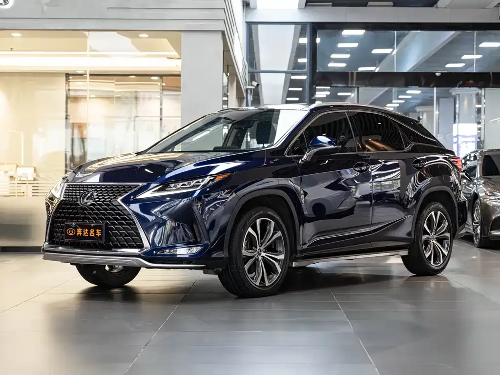 Lexus RX — фото 1
