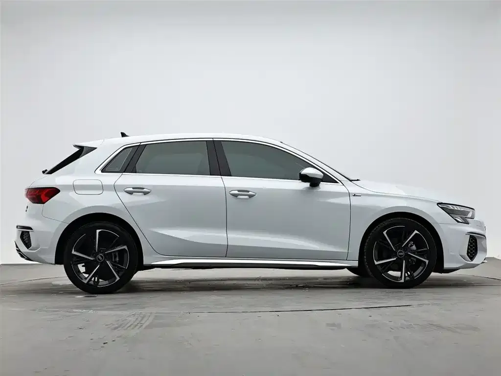 Audi A3 — фото 3