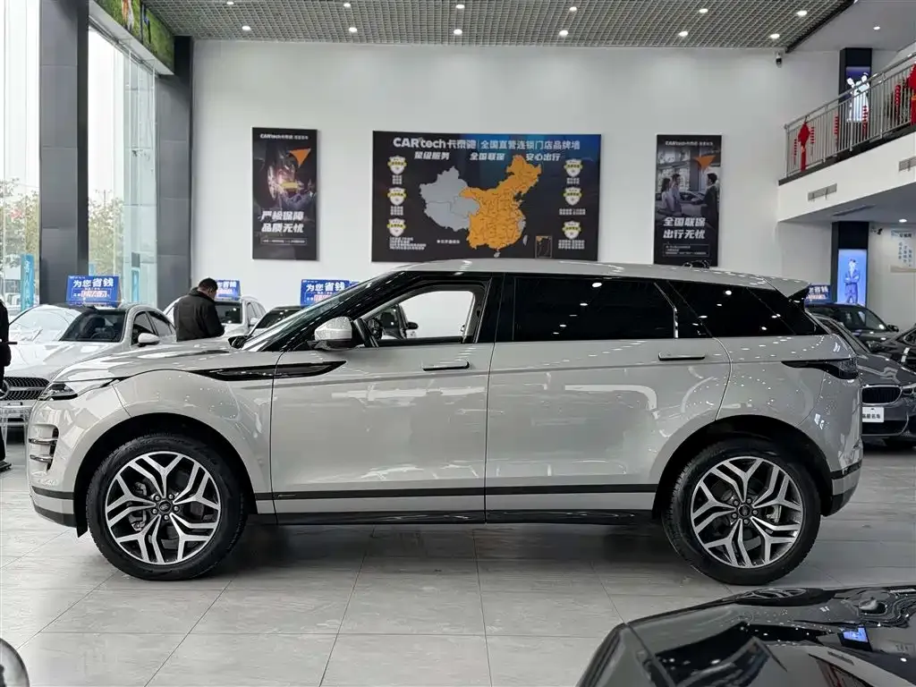 Land Rover Evoque — фото 6