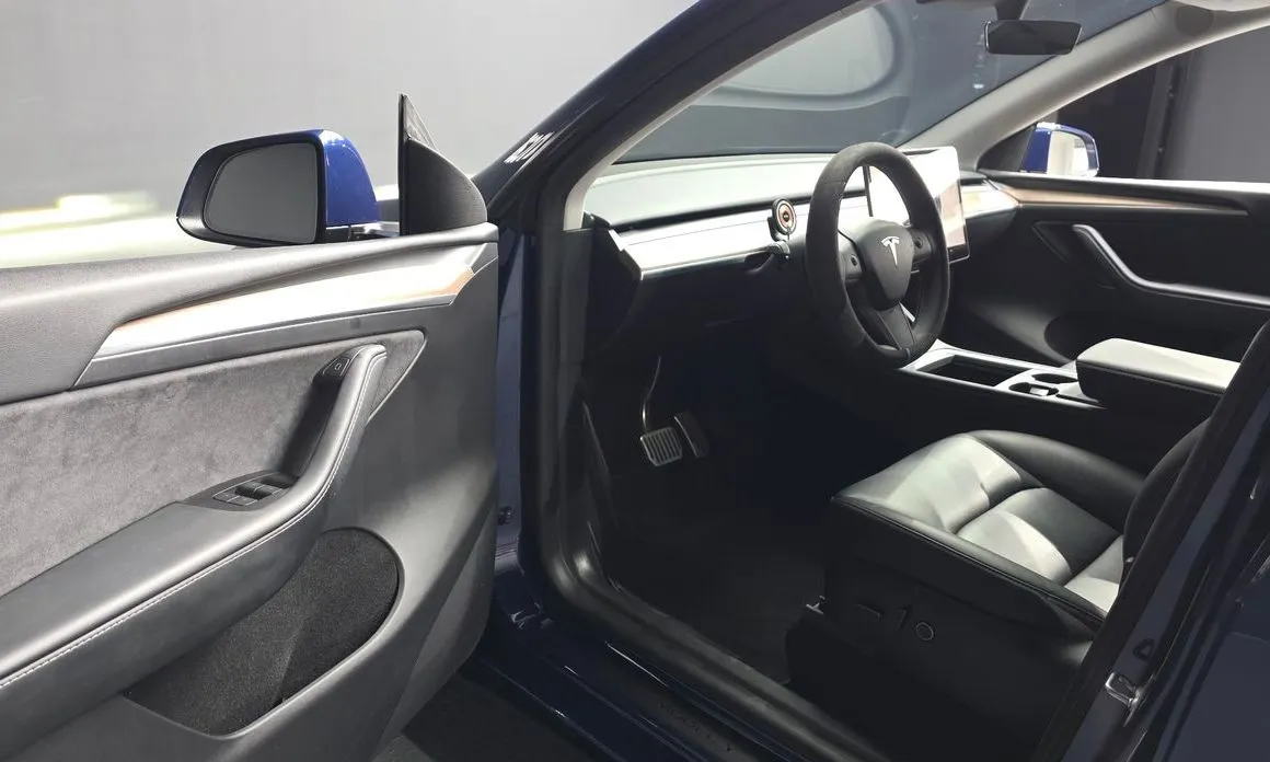 Tesla Model Y 2024 из KR, фото 7