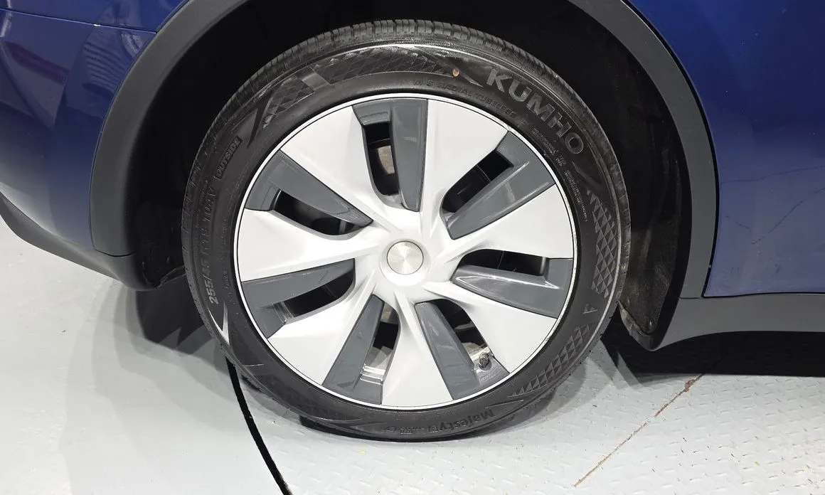 Tesla Model Y 2024 из KR, фото 9