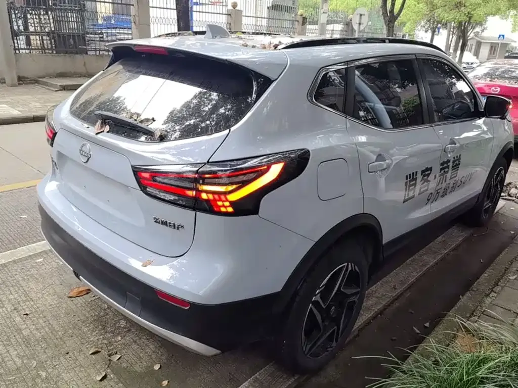 Nissan Qashqai — фото 10