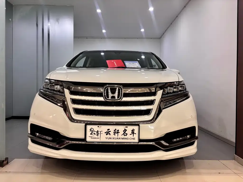 Honda Elysion — фото 10