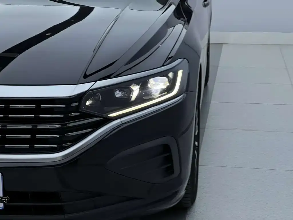 Volkswagen Passat — фото 2