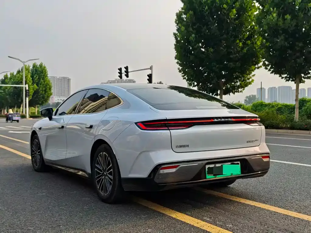 Geely Galaxy Xingyao 8 2025 из CN, фото 7