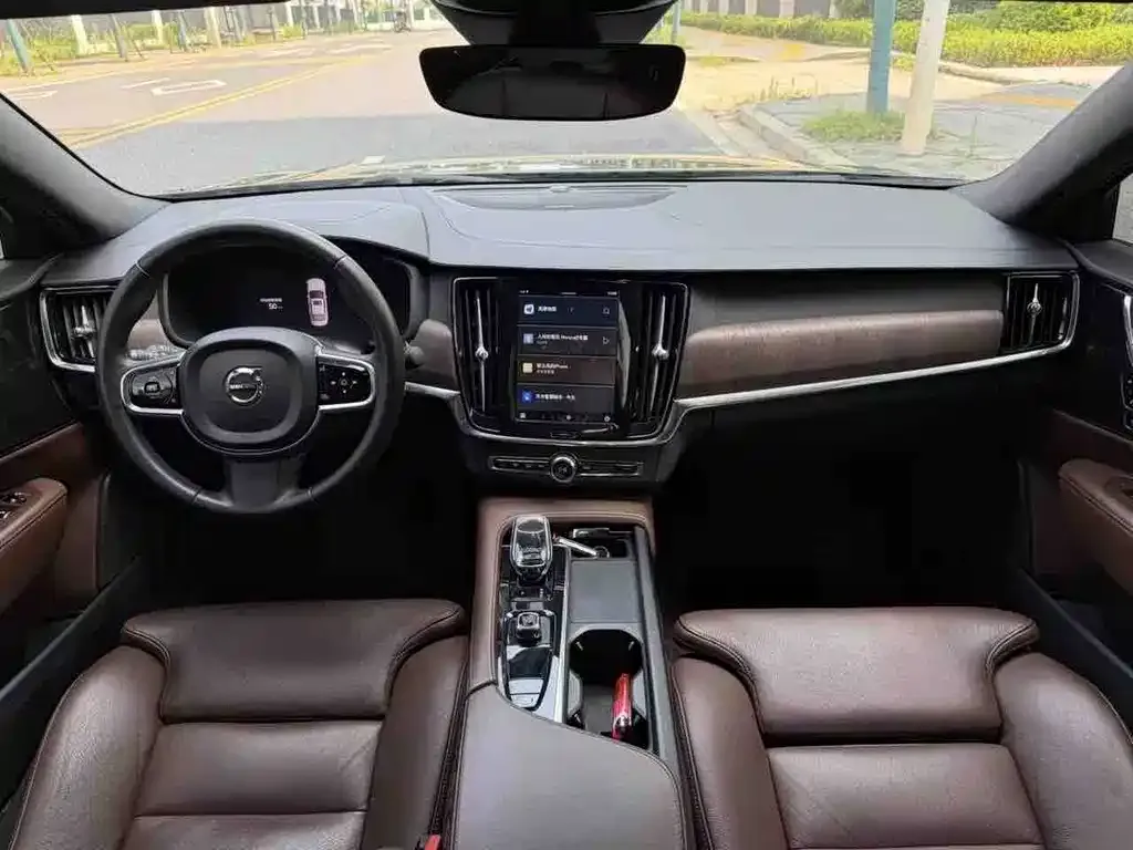 Volvo S90 — фото 3