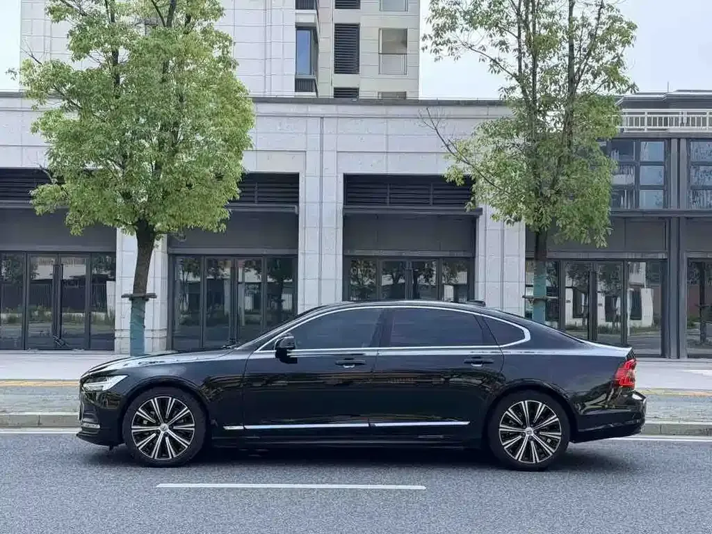 Volvo S90 — фото 9