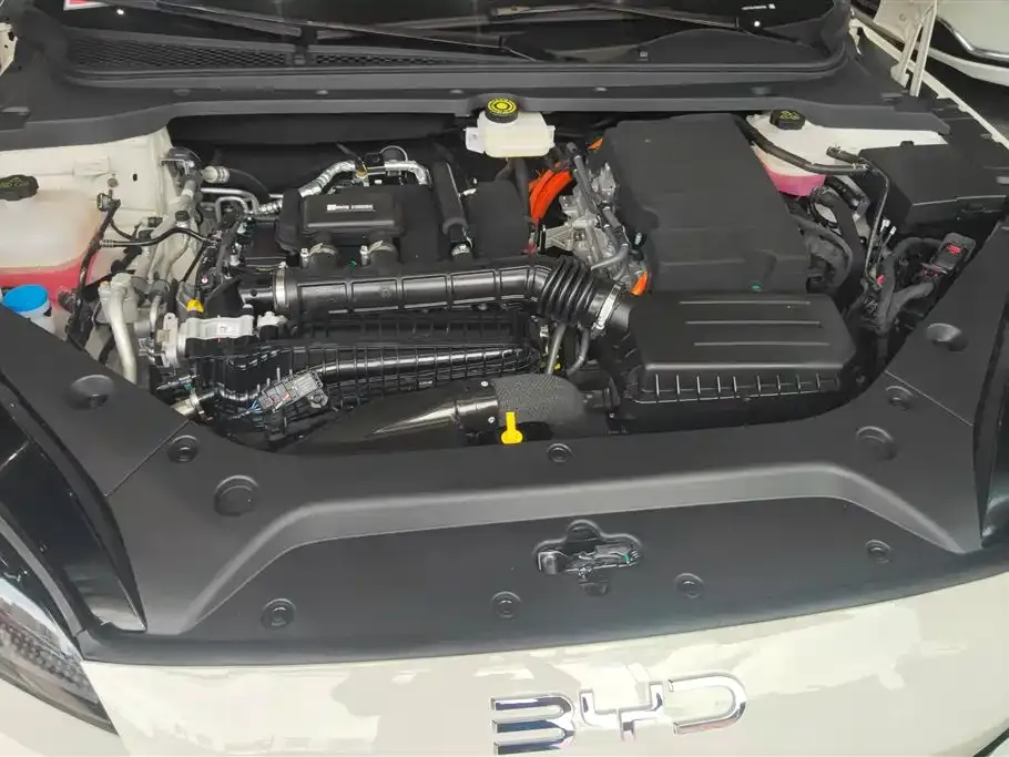 BYD Seal 06 DM-i Touring Edition — фото 10