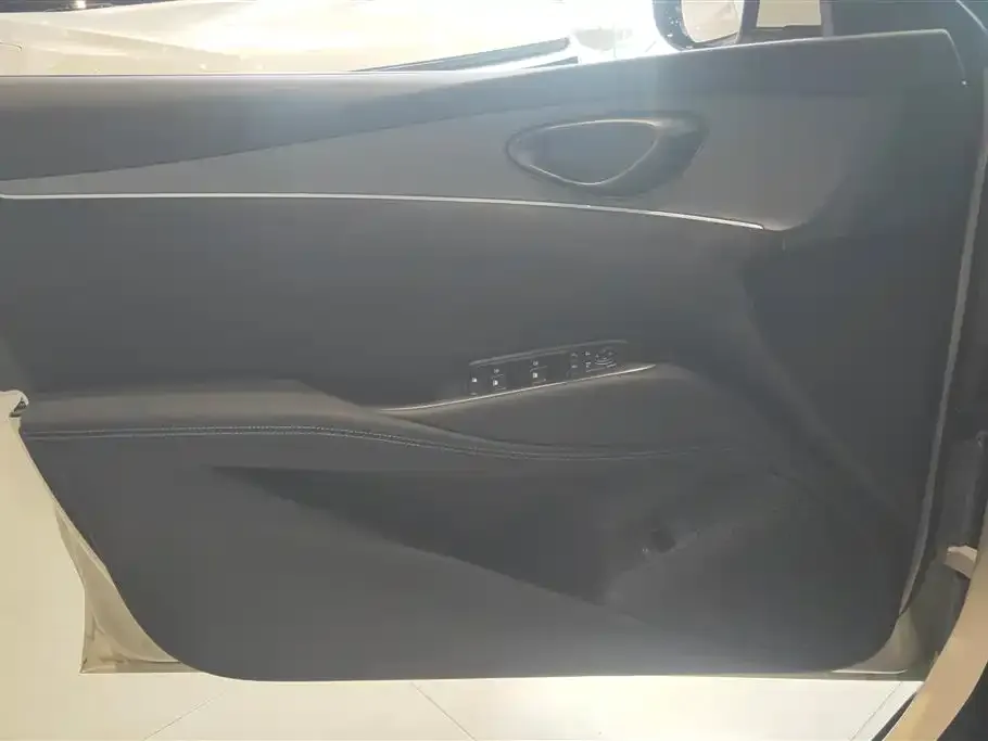 BYD Seal 06 DM-i Touring Edition — фото 2