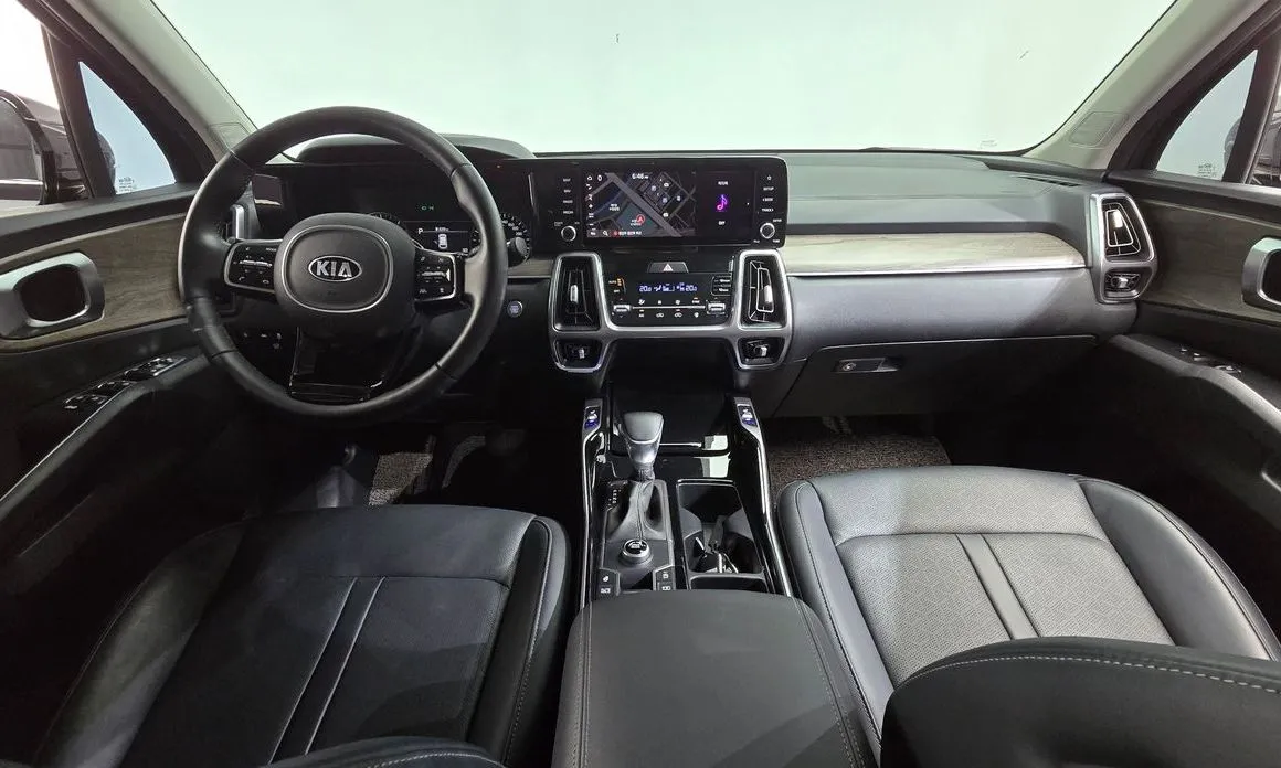 Kia Sorento — фото 4