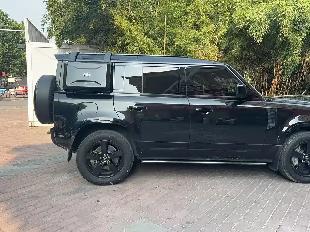Land Rover Defender — фото 10