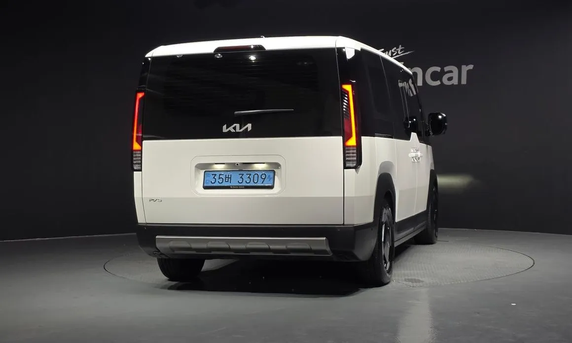 Kia PV5 — фото 8
