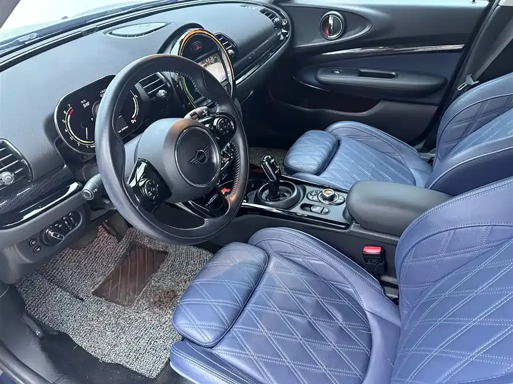 MINI Clubman — фото 9