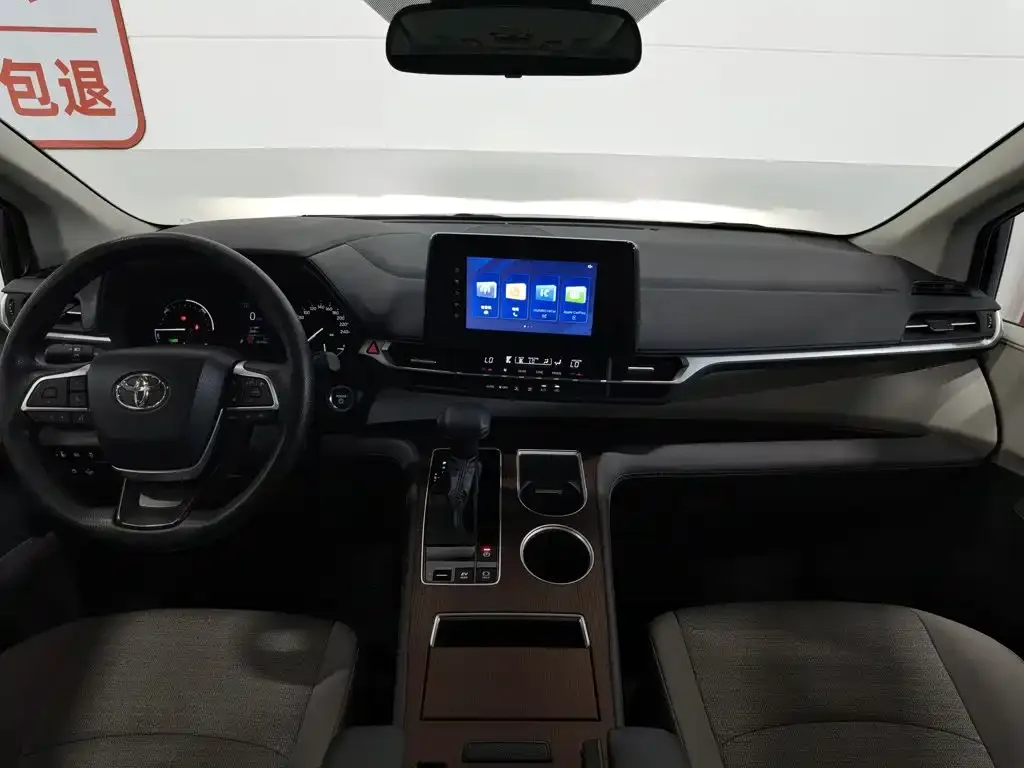 Toyota Sienna 2024 из CN, фото 7