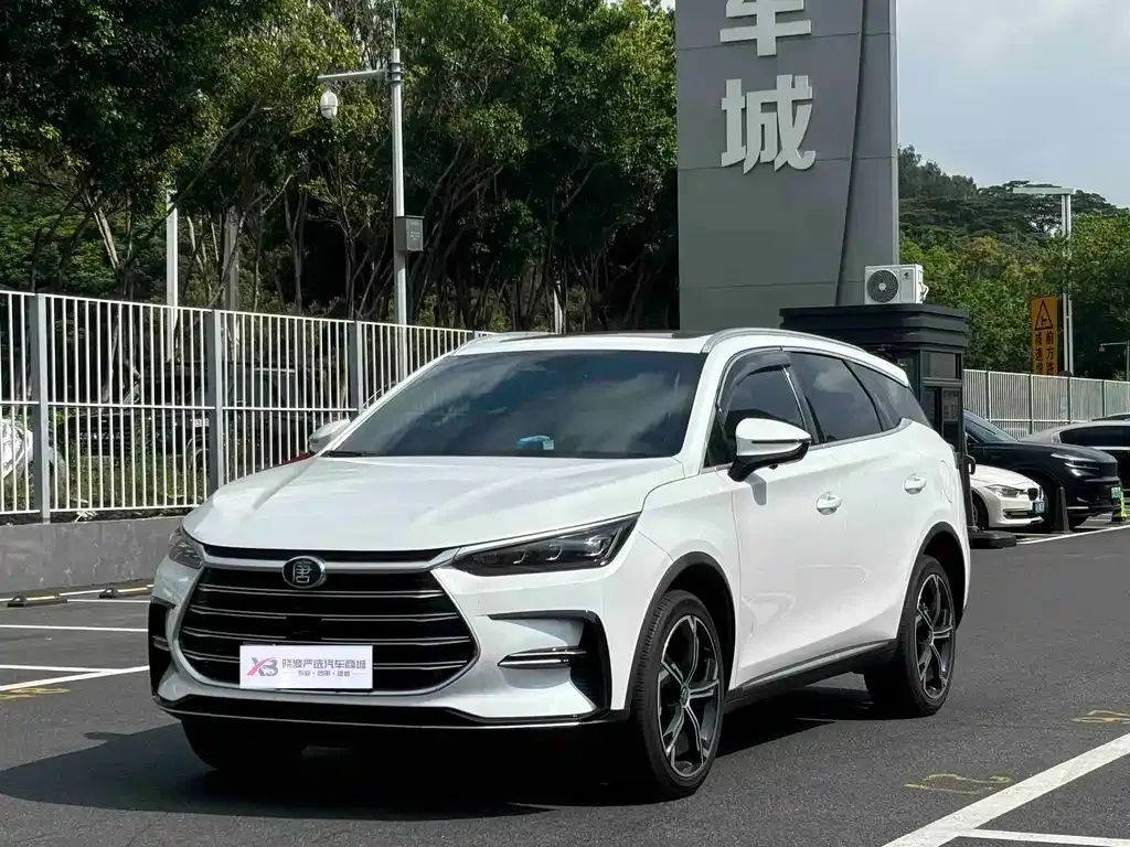 BYD Tang New Energy — фото 1