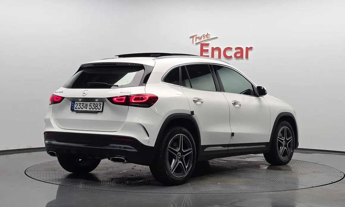 Mercedes-Benz GLA-Class — фото 8