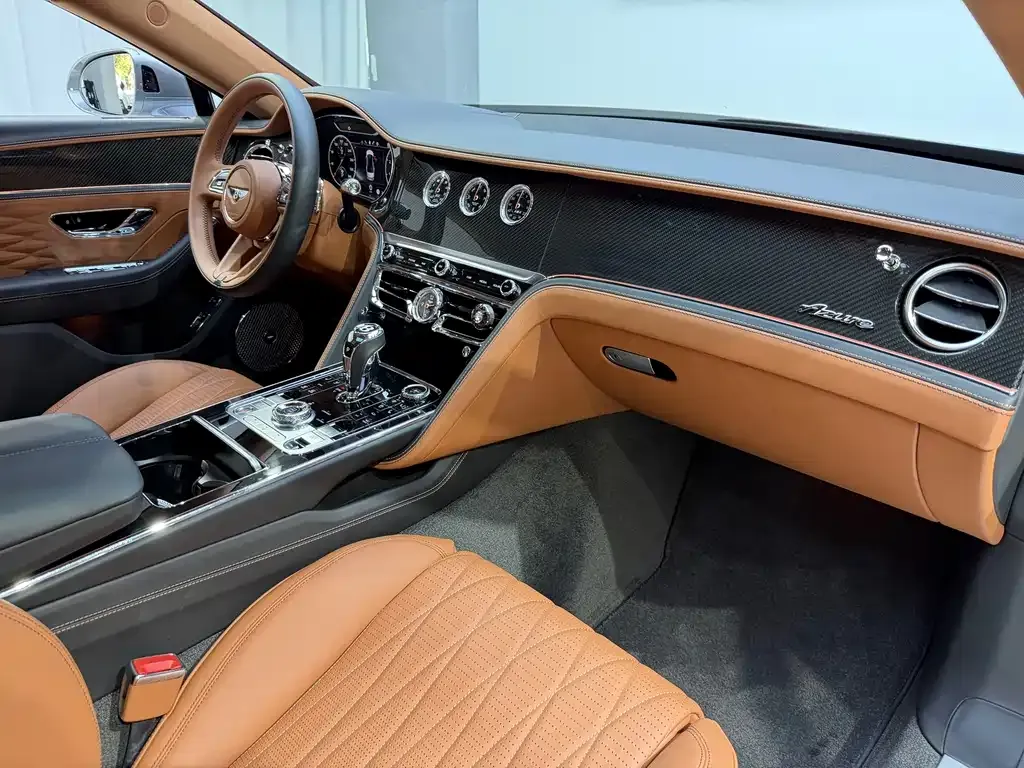 Bentley Flying Spur — фото 7