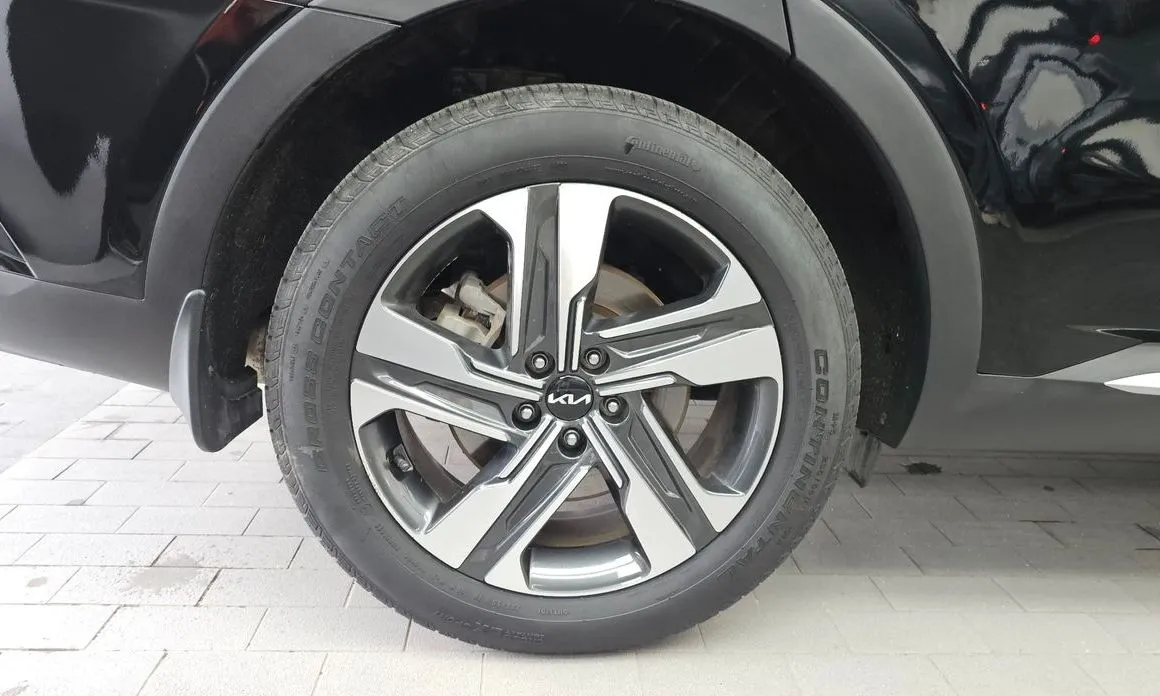 Kia Sorento — фото 8