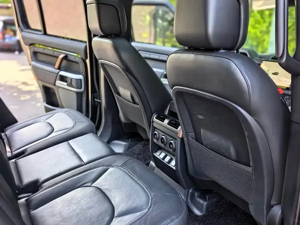 Land Rover Defender — фото 4