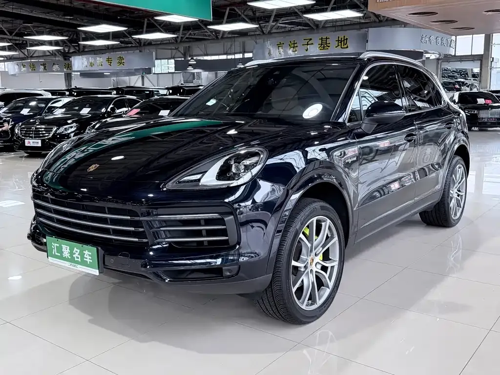 Porsche Cayenne Hybrid — фото 1